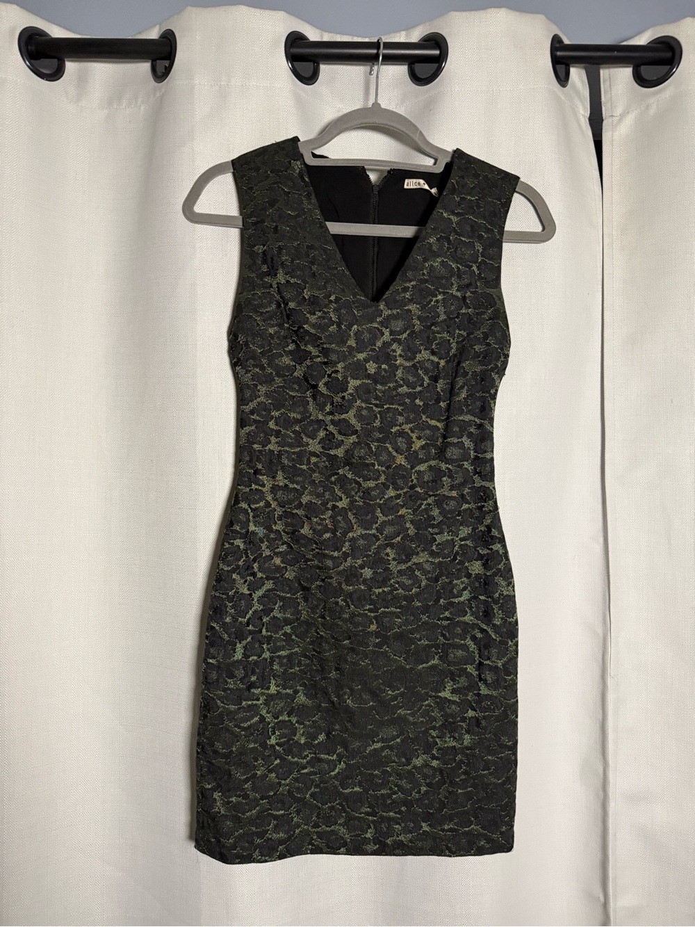 Alice + Olivia Black and Olive Green Jacquard Cheetah Sleeveless Sheath Dress XS - Picture 8 of 8